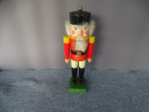 Alte holzfigur nussknacker - alte,