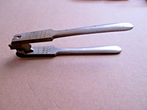 Alter metall nussknacker - alter,