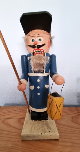Uralter nussknacker aus dem - nussknacker,
